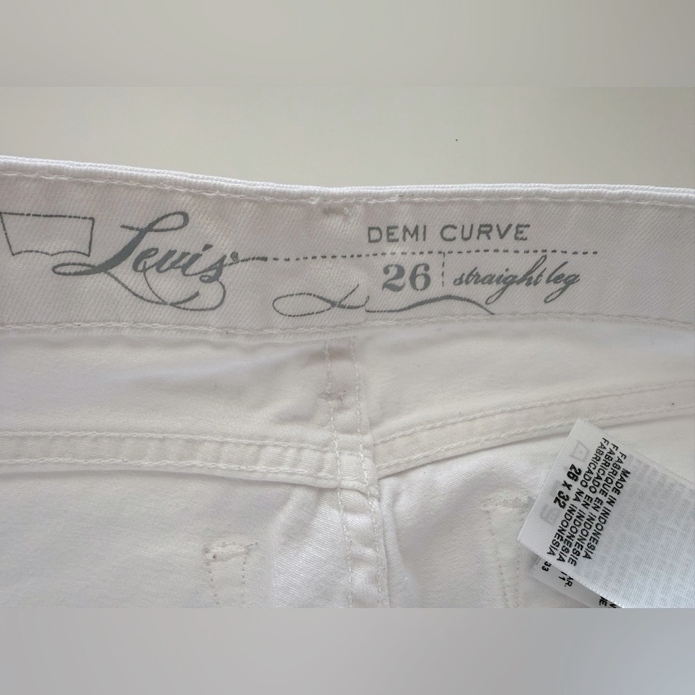 Levi's White Straight Leg Jeans - never worn - Picture 12 of 12